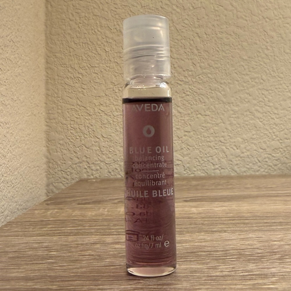 Aveda Blue Oil Balancing Concentrate Rollerball (0.24 fl oz/7 mL)